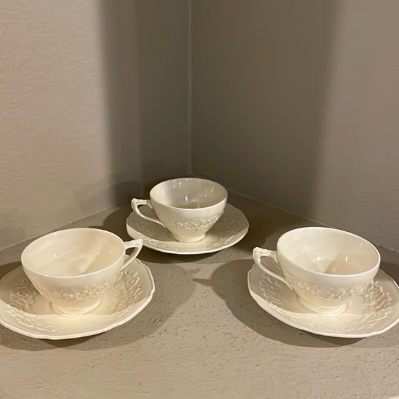 Crown Ducal Gainsborough Bundle - 4 Teacups & Saucers - Picture 8 of 10